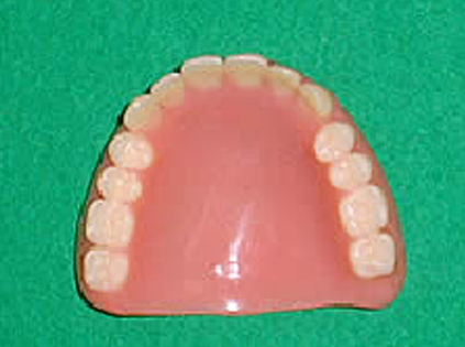 プラスチック義歯・みずほ台さくらそう歯科　保険適用の総義歯